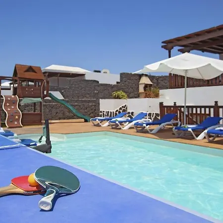 Bandera With Private Heated Pool And Childrens Play Area * Playa Blanca (Lanzarote)