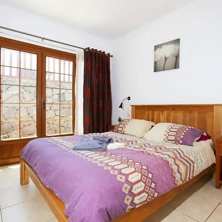 Bandera With Private Heated Pool And Childrens Play Area Playa Blanca (Lanzarote)